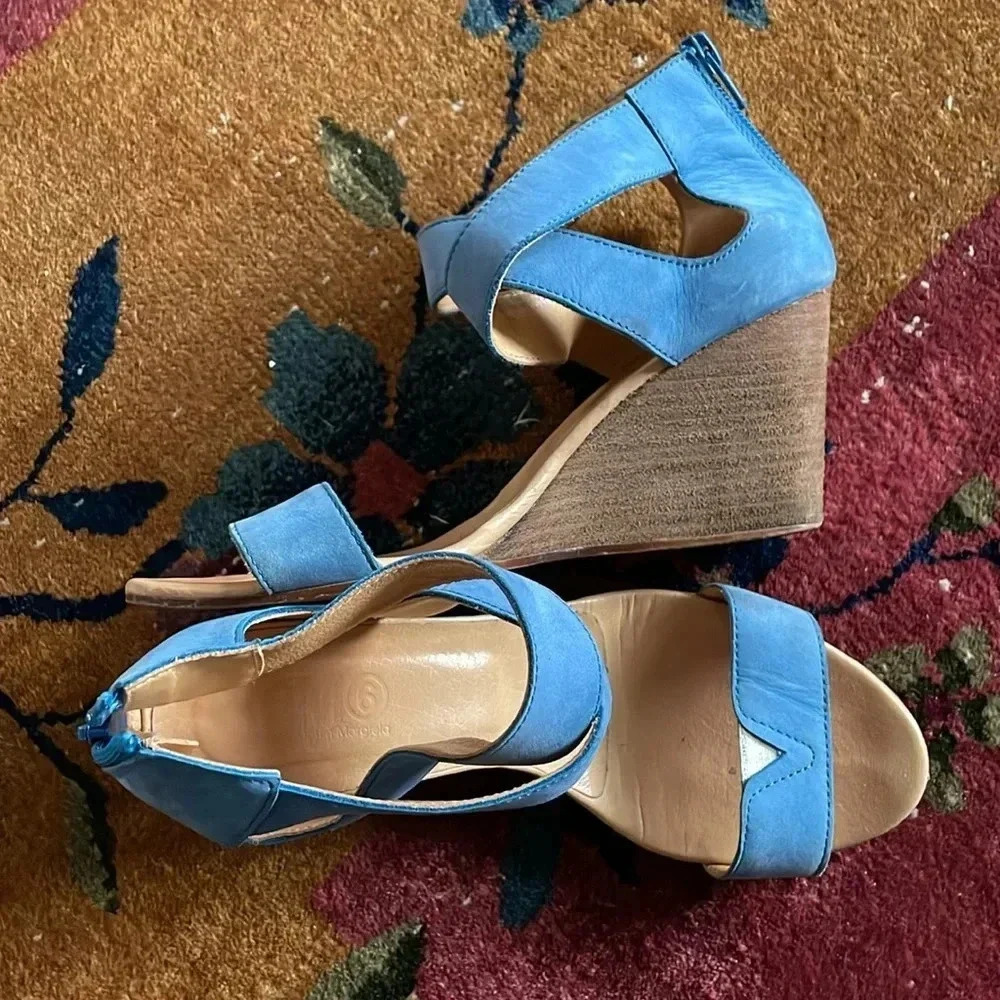 MM6 Maison Martin Margiela Light Blue Leather Wedge Sandals Size 38 Woman’s 8.